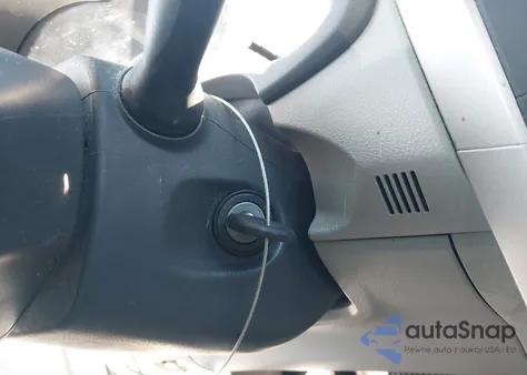 2013 Toyota Corolla L z USA, uszkodzony, nr VIN 5YFBU4EE4DP211464